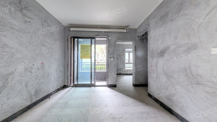 山晓二手房实景图