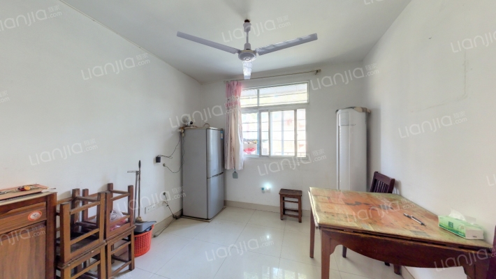 新庄东村二手房实景图