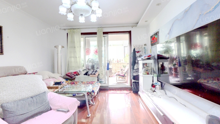 鸿仕雅居二手房实景图