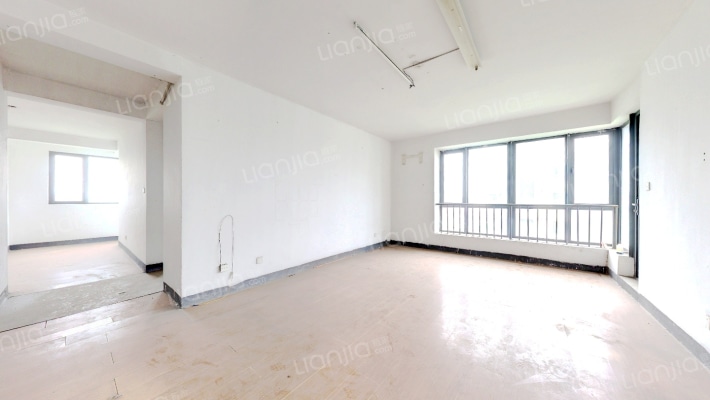 新港名仕花园二手房实景图