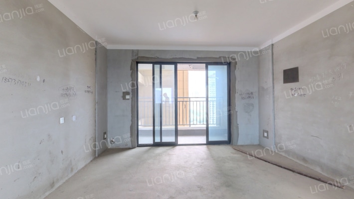 荣盛岳麓峰景二手房实景图