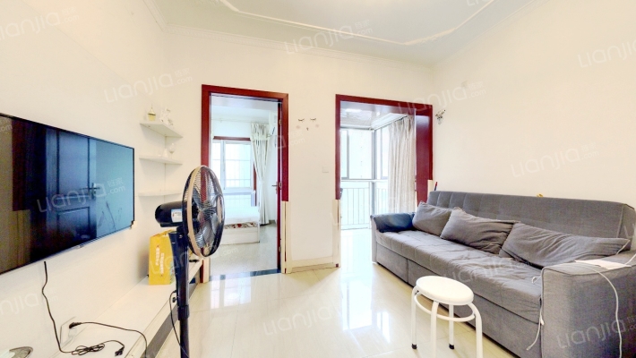 空港首座二手房实景图