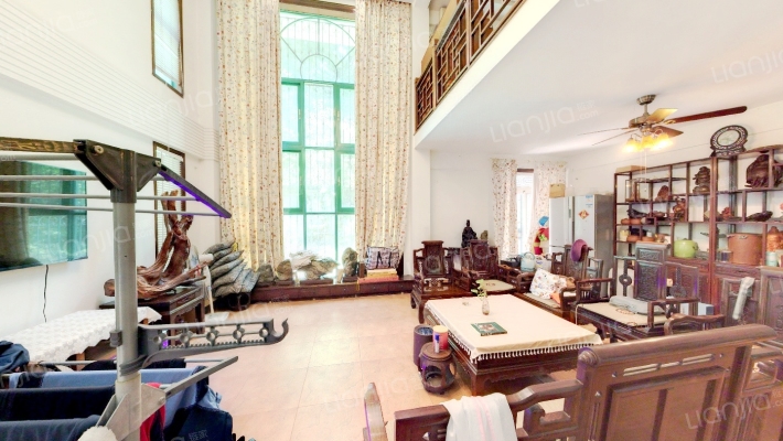 博士山庄二手房实景图