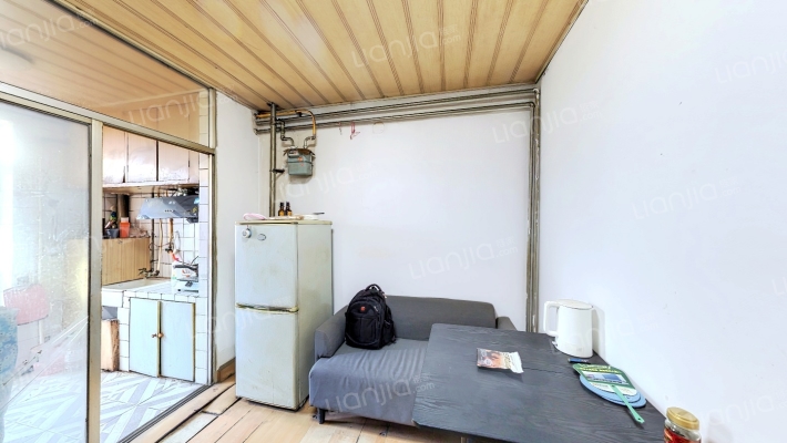 边墙小区二手房实景图