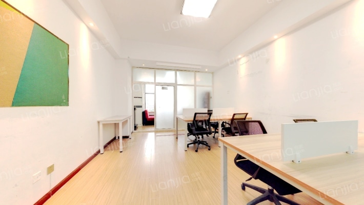 财富中心二期二手房实景图