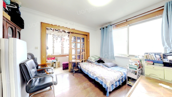 信罗大厦二手房实景图