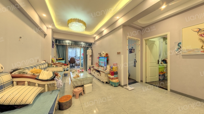 蓝色港湾二手房实景图