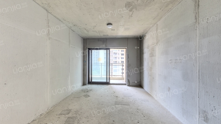 龙湖春江紫宸二手房实景图