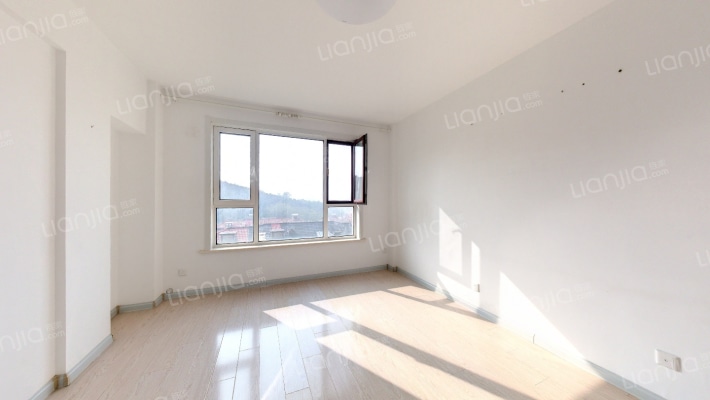 汤泉香格里小区二手房实景图