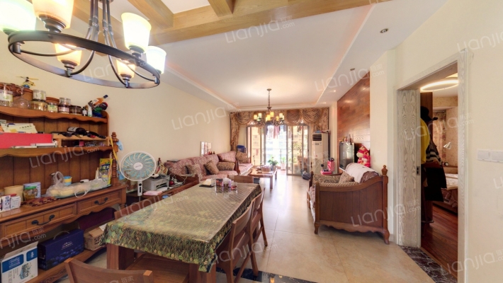 中渝爱都会二手房实景图