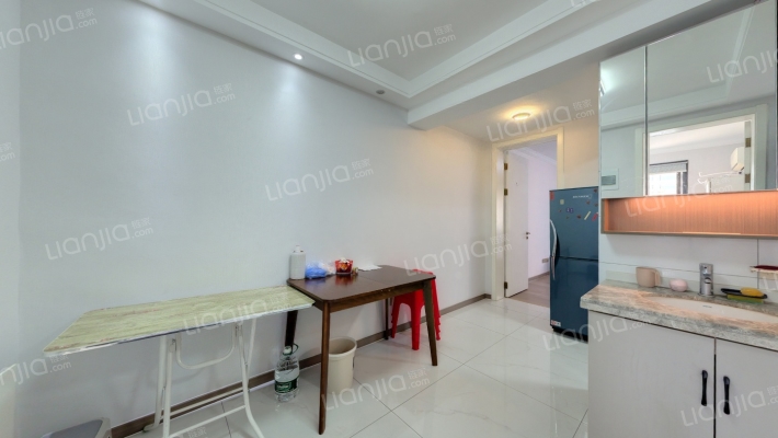 邓府山村二手房实景图