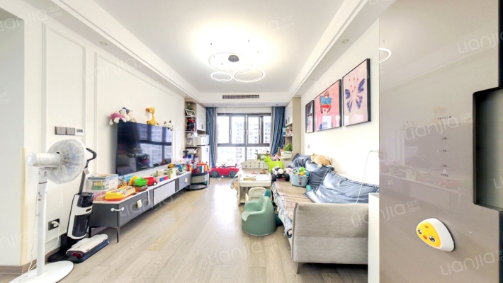 寰宇君汇城二手房实景图