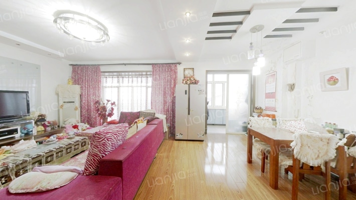 龙信家园二手房实景图