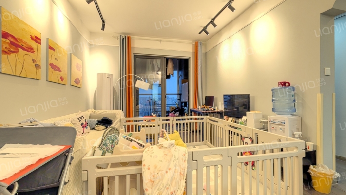 空港陆号二手房实景图