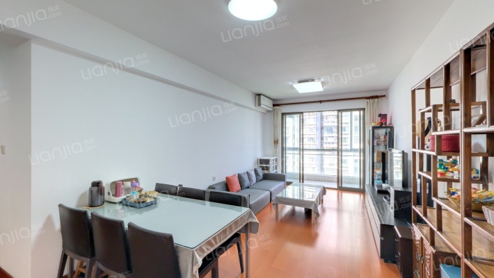 卓悦居一期二手房实景图