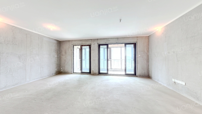 保利天和二手房实景图