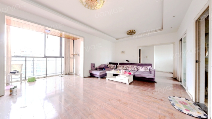 金色港湾(青白江)二手房实景图