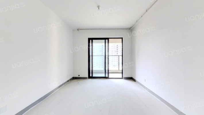 银城青山湖畔二手房实景图