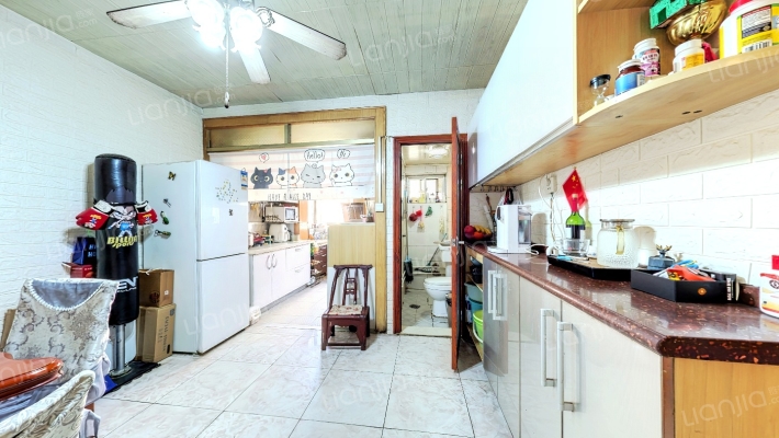 东八里小区二手房实景图