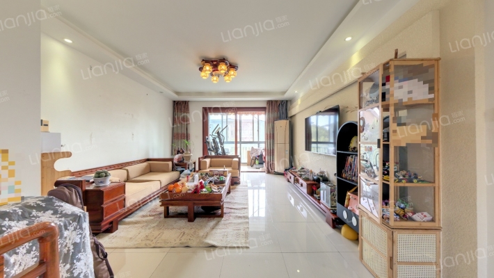 保利湖畔阳光苑一期二手房实景图