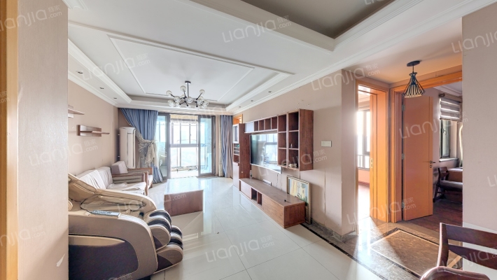 富力十号C区二手房实景图