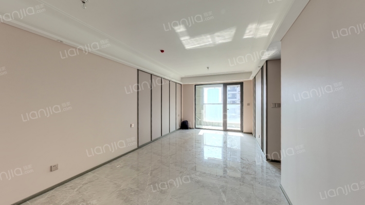 融创蓝天壹號二手房实景图