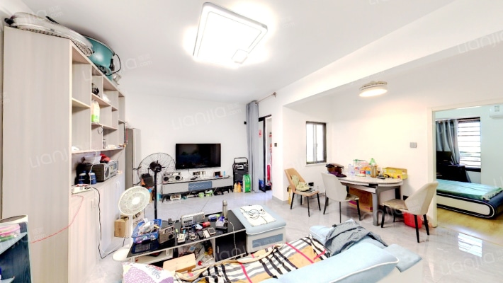 霞镜新城三区二手房实景图