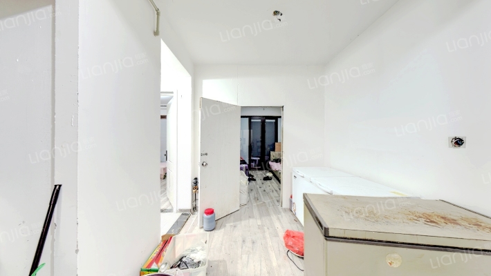 宝龙世家C区二手房实景图