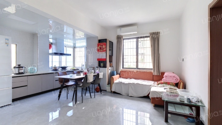 共和怡苑二手房实景图