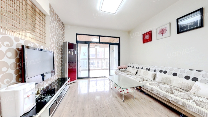 蓝岸丽景二手房实景图