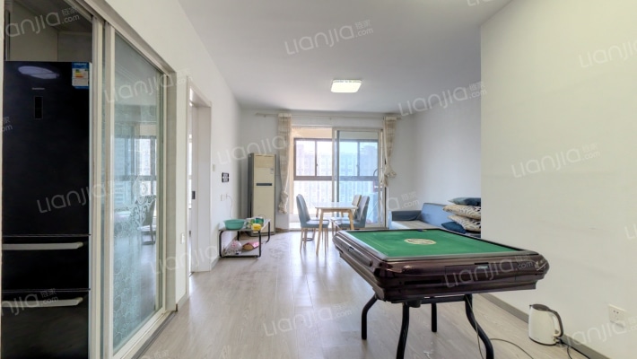 荣耀府二手房实景图