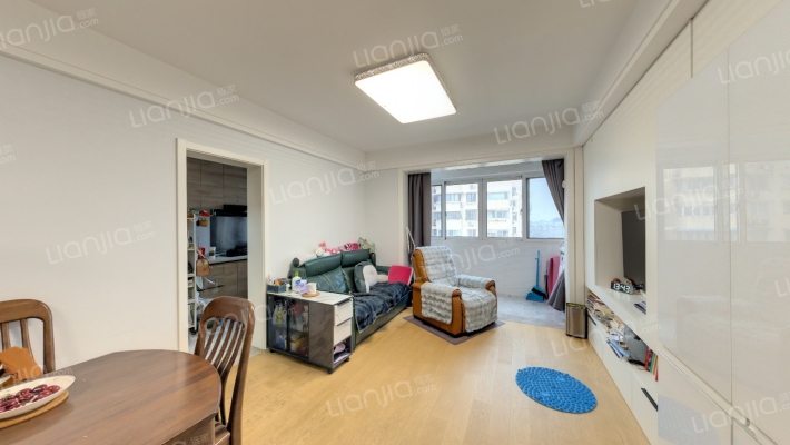 新世纪公寓二手房实景图