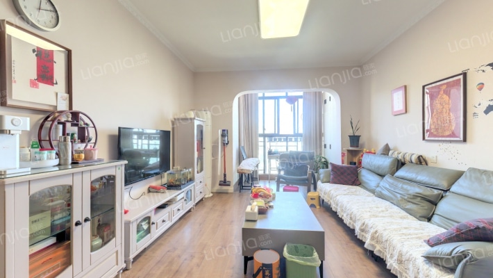 青房天韵华庭二手房实景图