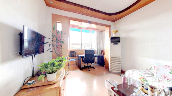 八二一小区二手房实景图