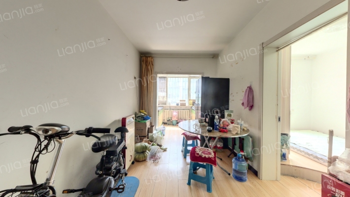 彤利山水绿阁二手房实景图