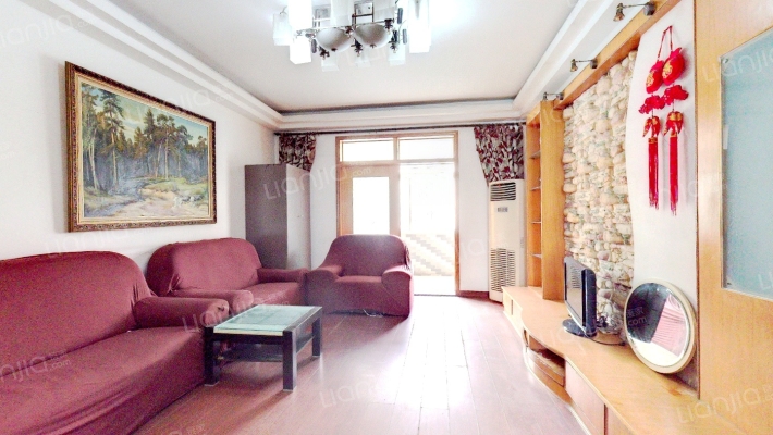 宏伟小区二手房实景图