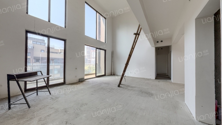 中铁卓越城一期二手房实景图