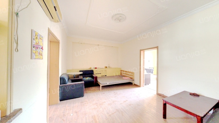 制革街二手房实景图