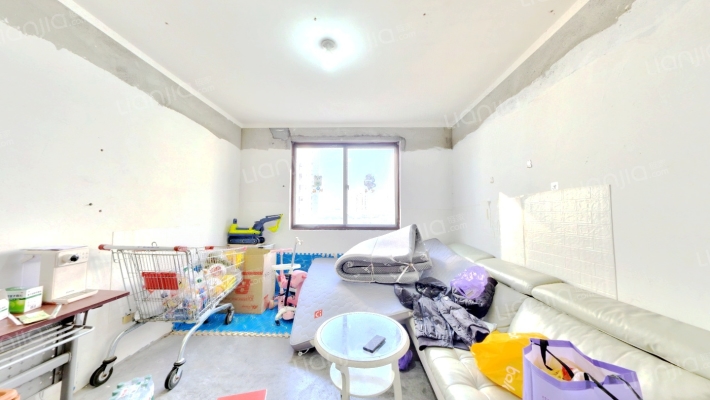 华亭荣园二手房实景图