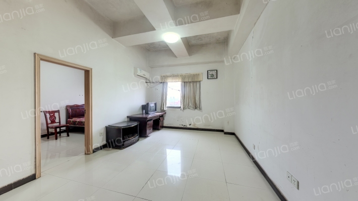 城开国际学园二手房实景图