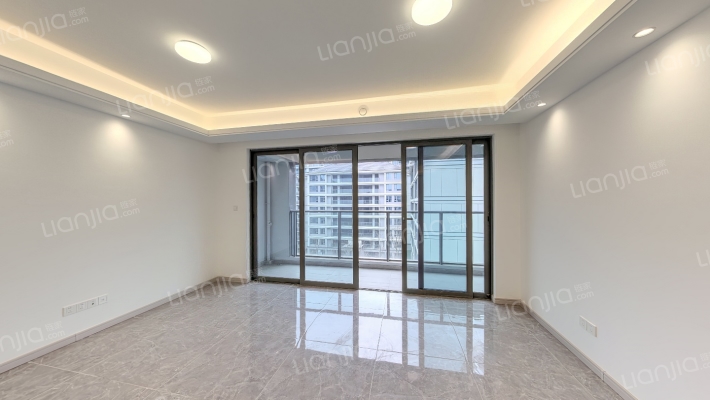 融创云翠二手房实景图