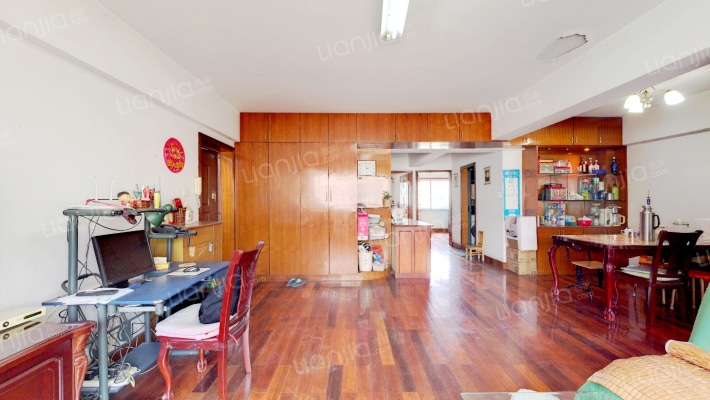 梅陇十村二手房实景图