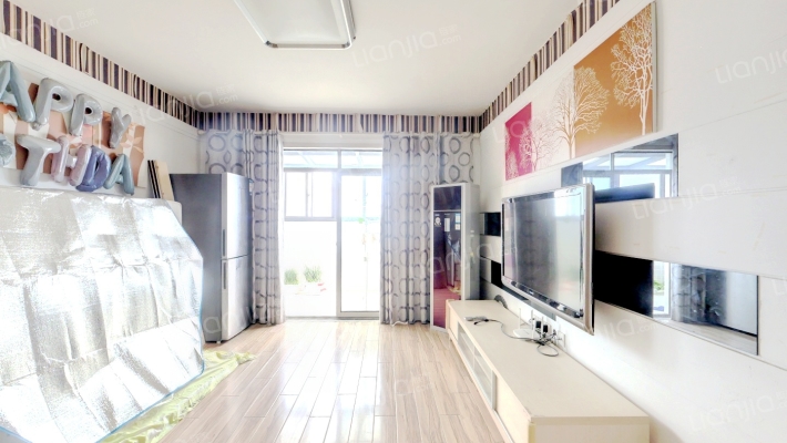 御湖观邸二手房实景图