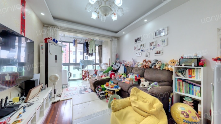 扬盛佳苑二手房实景图