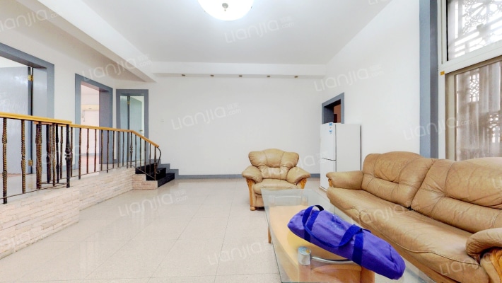 东方花园A区二手房实景图