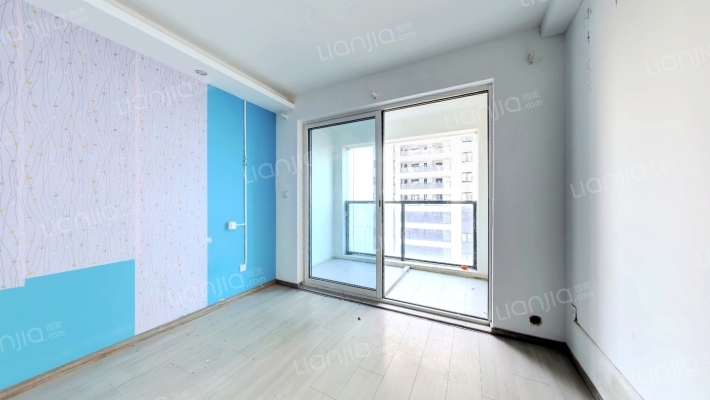 松岳名都二手房实景图