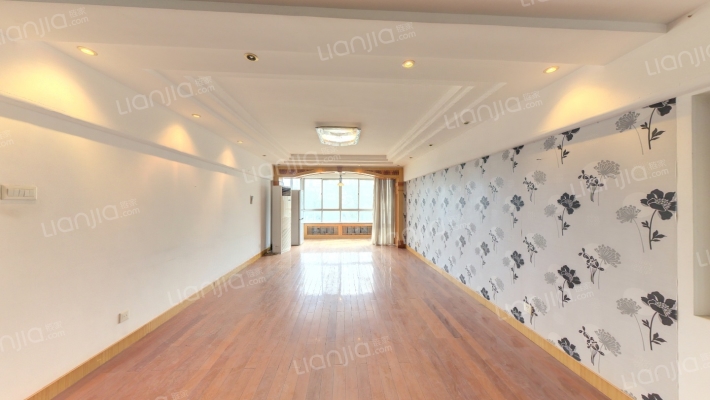 泊岸华庭二手房实景图