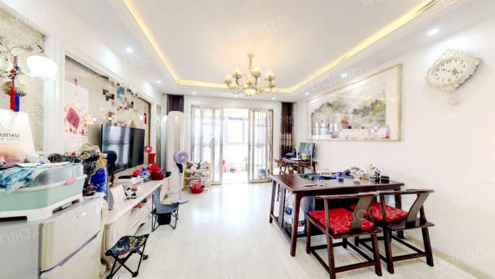 东秦新苑二手房实景图