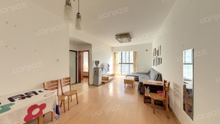 英郡年华二手房实景图