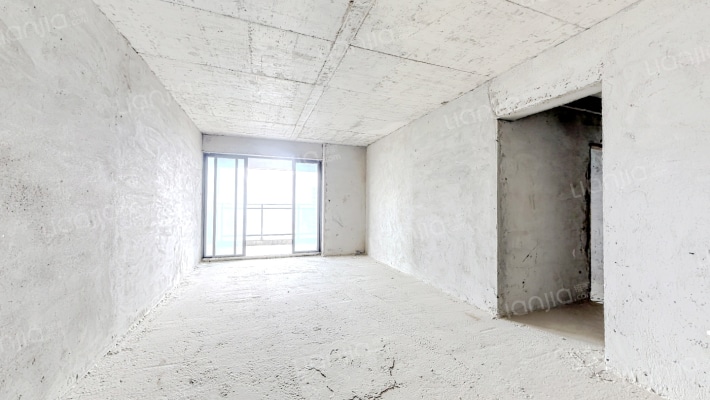 冠昌铂金时代二手房实景图